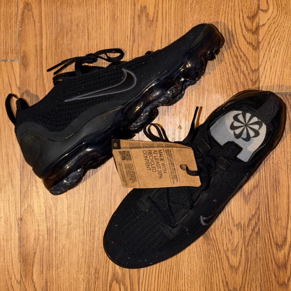 Nike Air Vapormax 2021 Flyknit FK ‘Triple Black’ Black Anthracite NWOB Men’s 8 - Picture 11 of 13